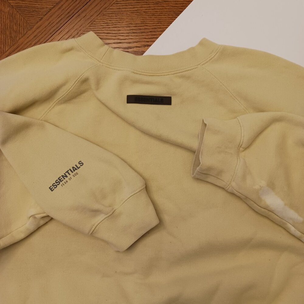 Fear of God Essentials crewneck sweater Large - Picture 5 of 5